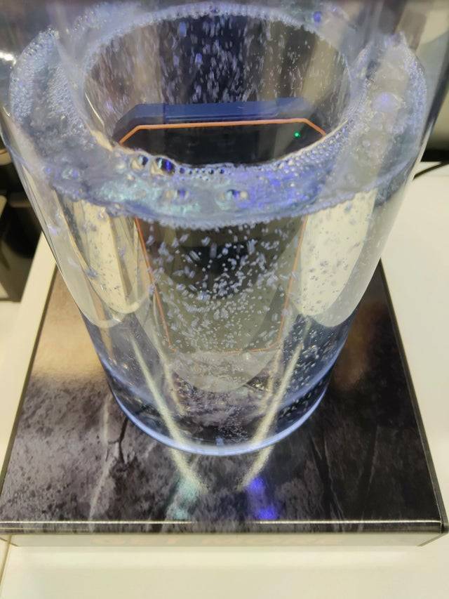 fake waterproof phone trick