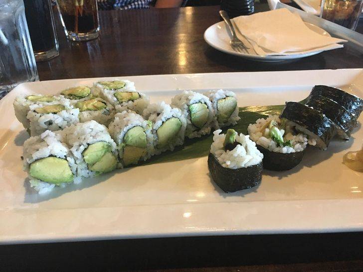 horrible sushi has no tuna