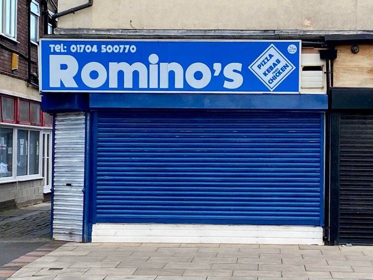 Romino's pizza place - domino's knock off