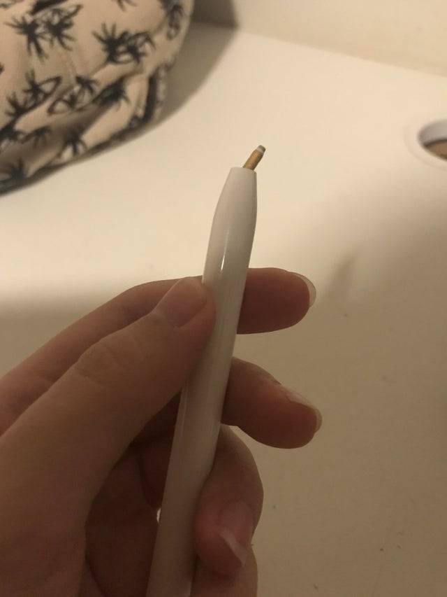 broken Apple pen