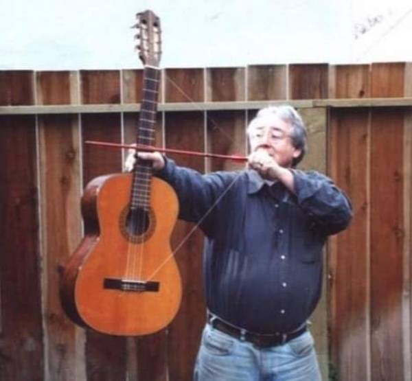 bow with a guitar 