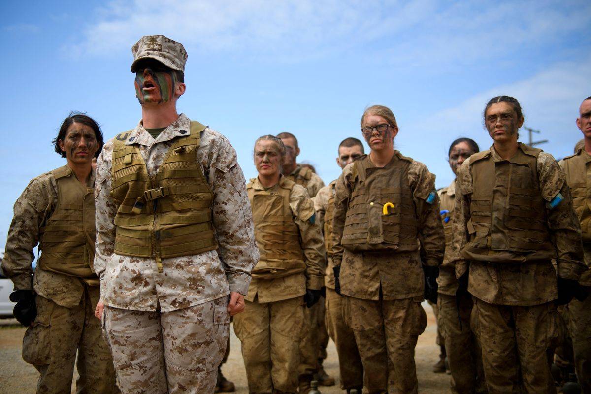 US-MARINES-RECRUIT-GENDERS