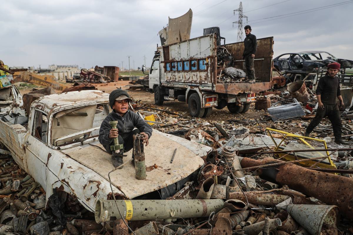 Artillery remnants dump centre in Idlib
