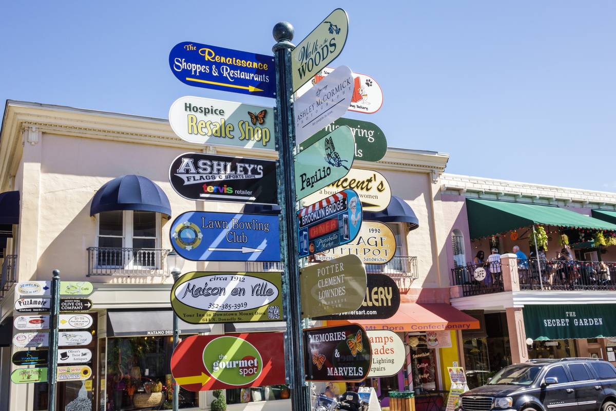 Business signs on Donnelly Street.