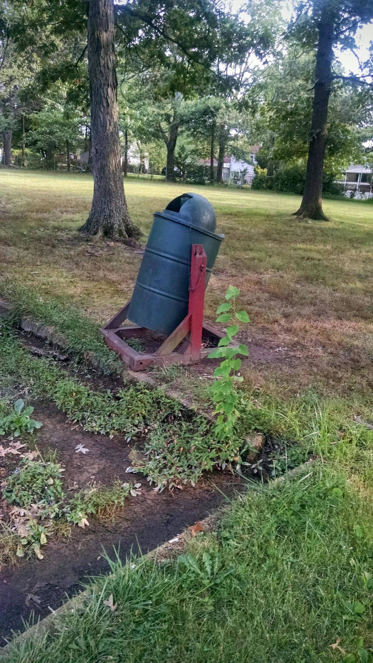 Garbage can designed to look like R2-D2 from Star Wars