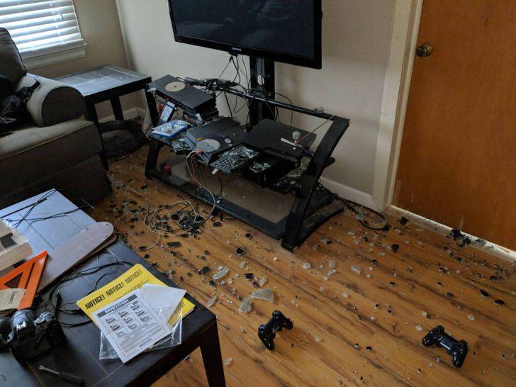 heat broke glass stand