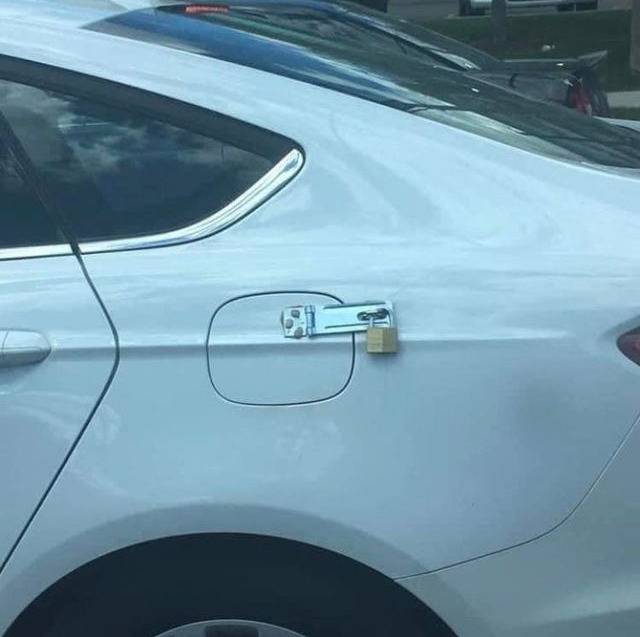 lock the gas tank with a real lock