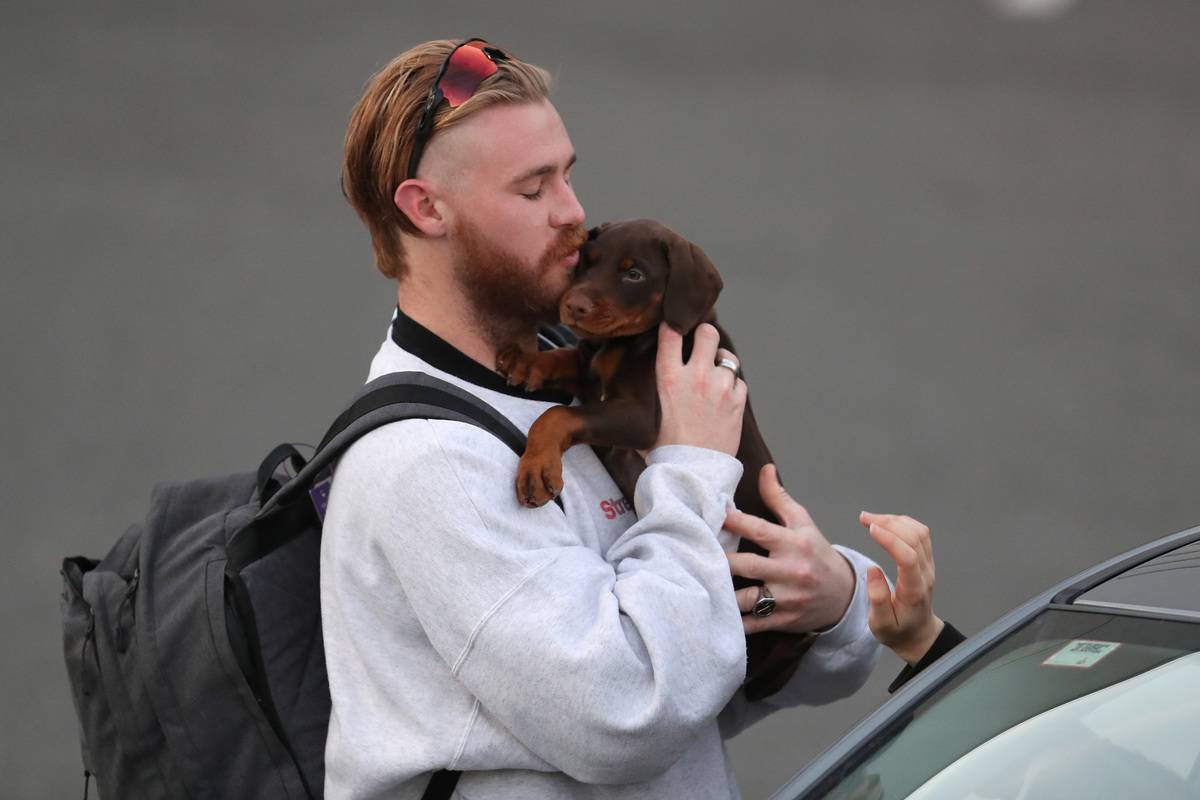 Fremantle Dockers Depart Perth For Gold Coast Base