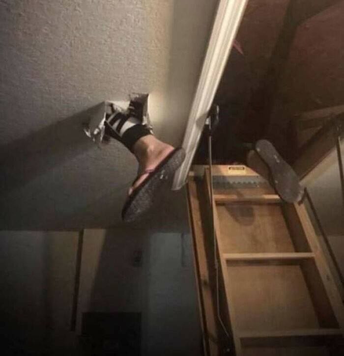 friend through roof is funny