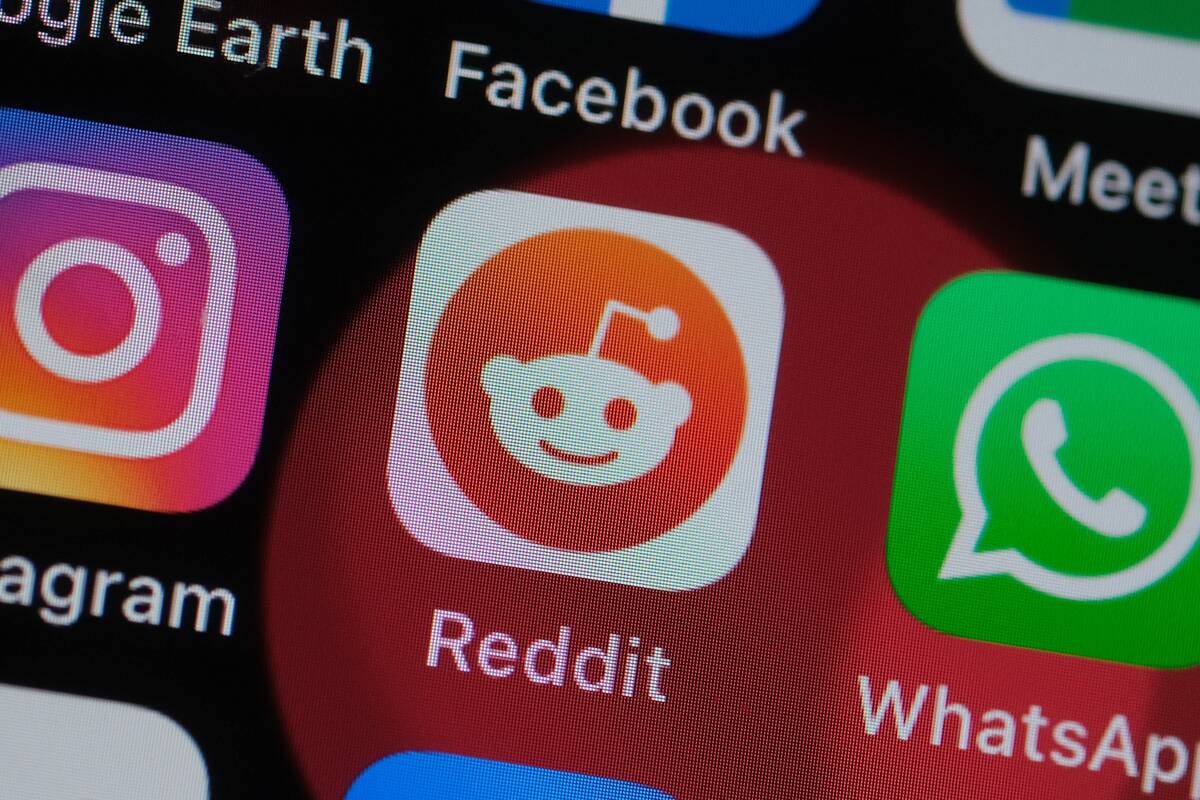 Reddit Logo