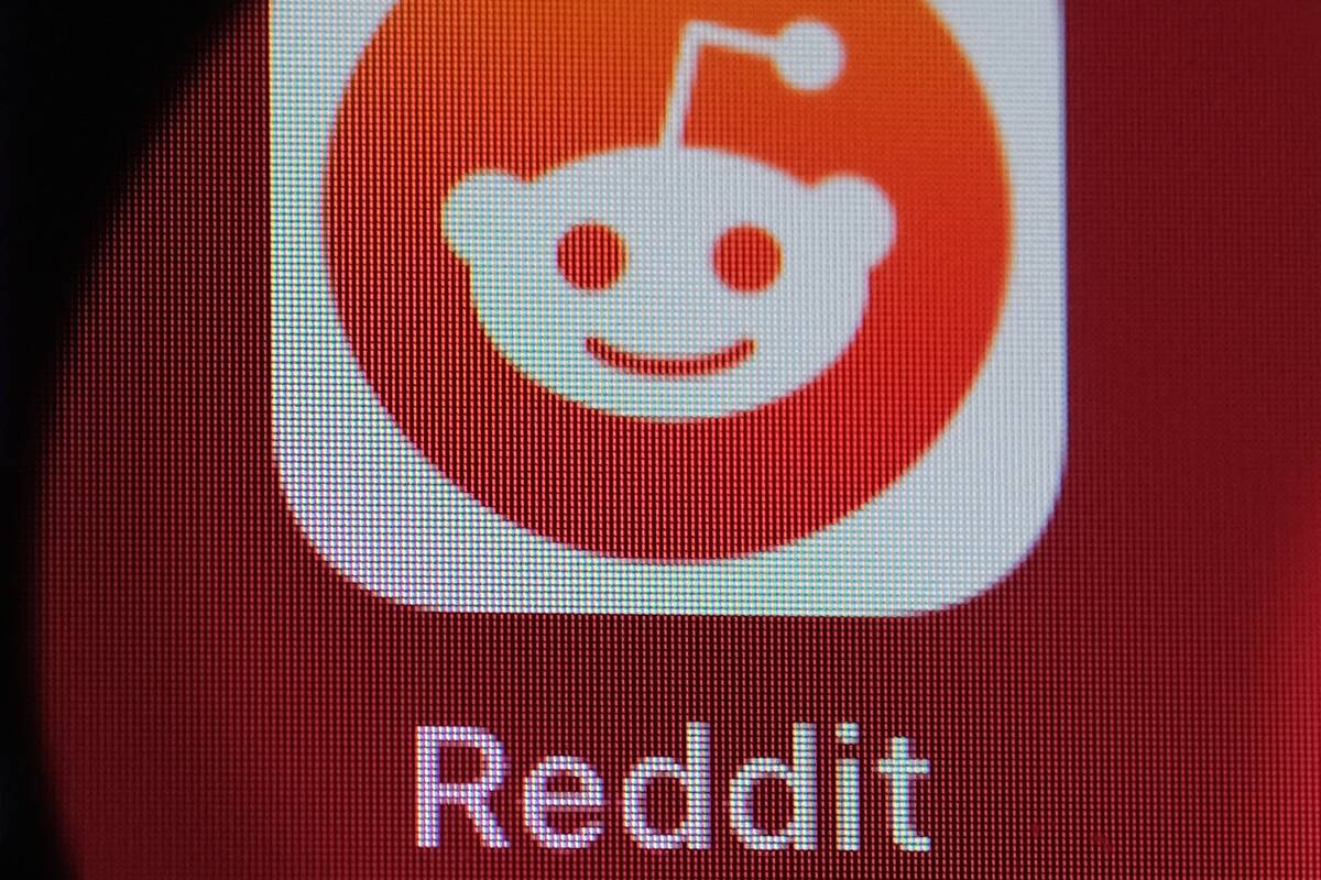 Reddit Logo