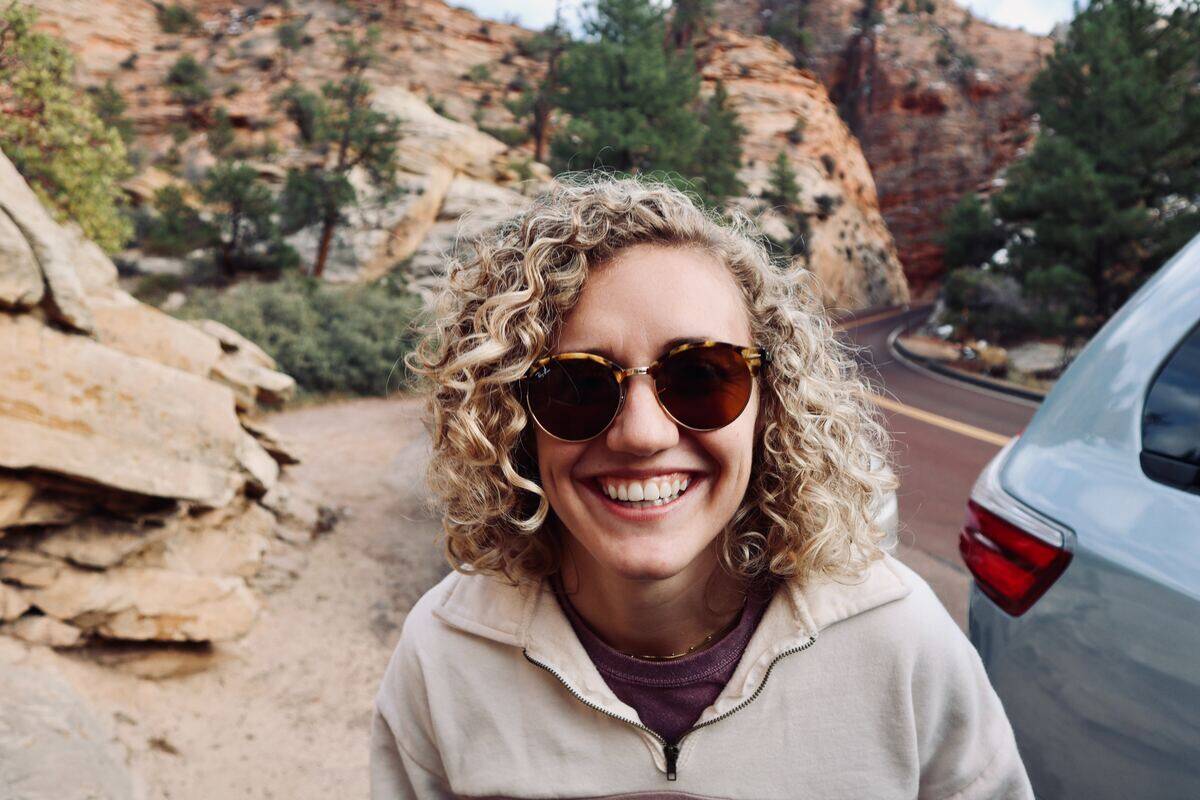 lindsay-reynolds-XJ-oEL-g7t4-unsplash