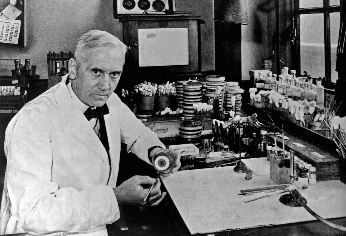 Sir Alexander Fleming.