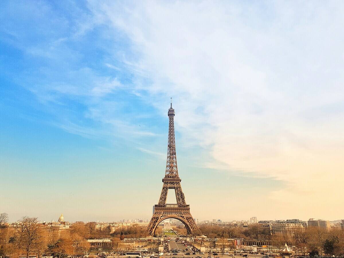 eiffel tower during the day