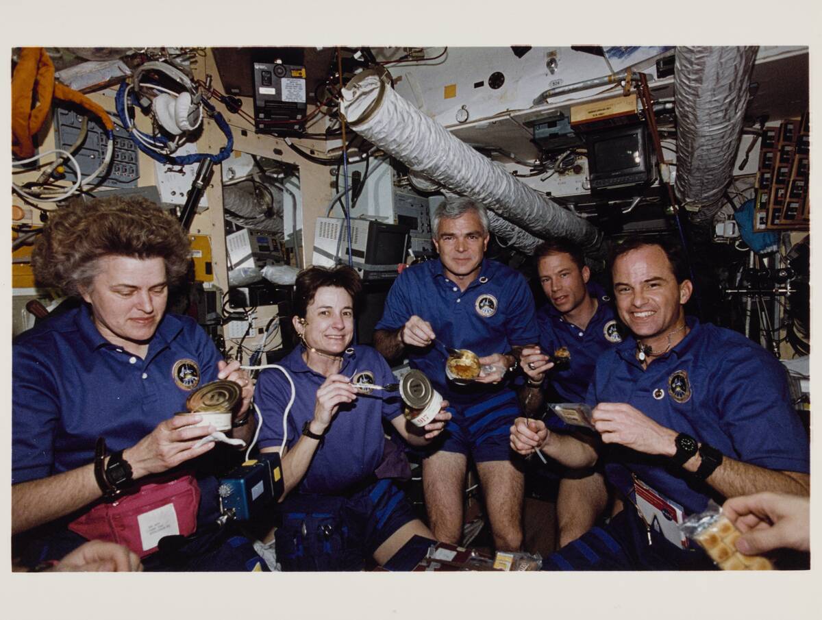 STS-76 Joint Space Shuttle Atlantis/Mir