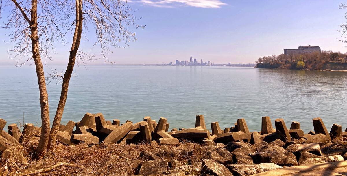 Remote View, Cleveland, Ohio, Skyline, from Lakewood Park, Ohio