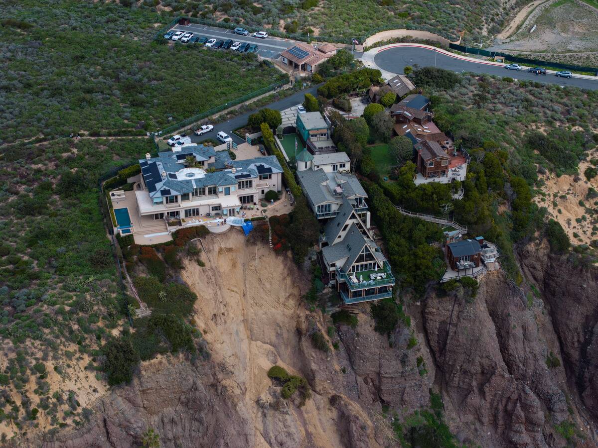 Heavy Rains Cause Concerns For Cliffside Homes In Dana Point