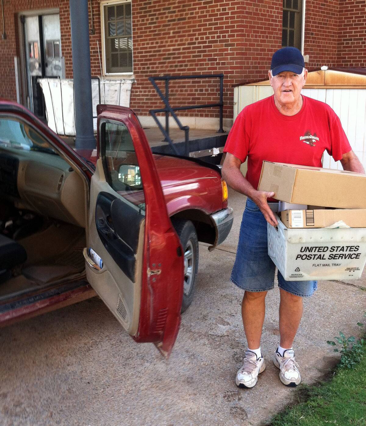 Mailman's Longest Route Leads Seniors Disrupting U.S. Labor