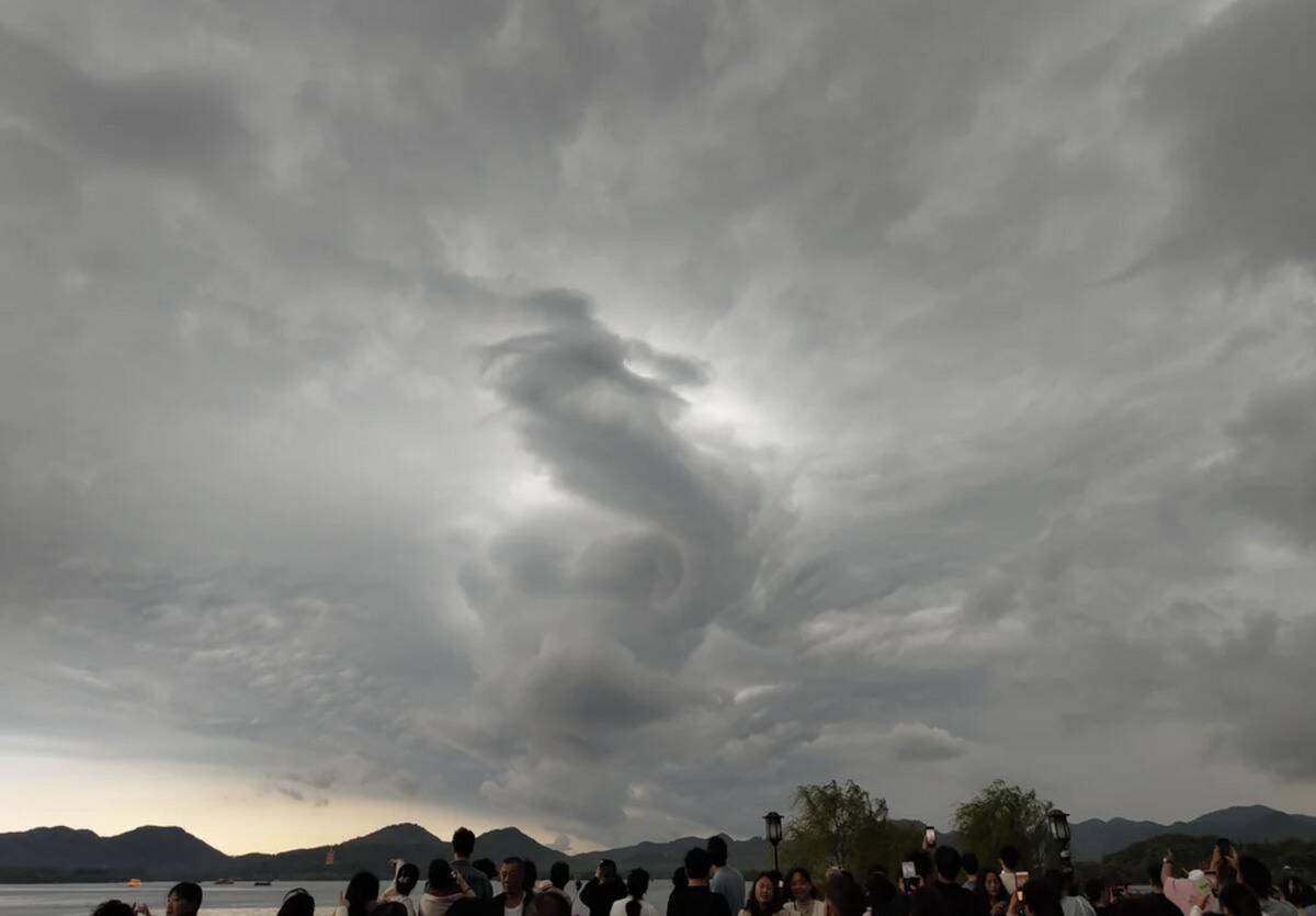 Screenshot 2024-04-25 at 1.18.01 PM