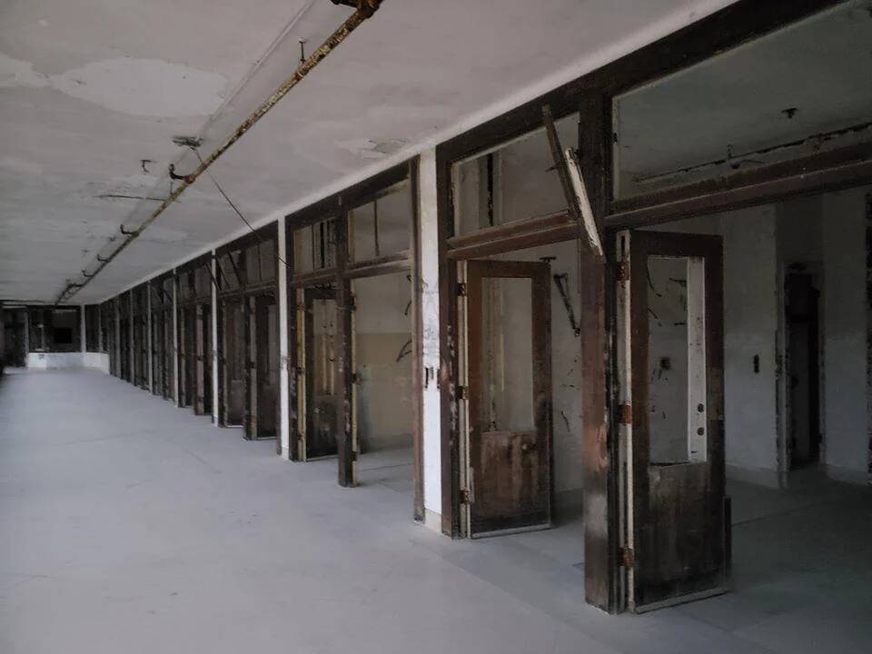 waverly-hills-sanatorium-v0-rzx3se006d7a1