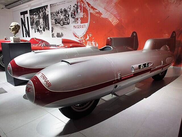 1951_Italcorsa_Tarf_II,_engine_2418cc_Ferrari_246_Dino_DOHC_V6_195hp_pic1
