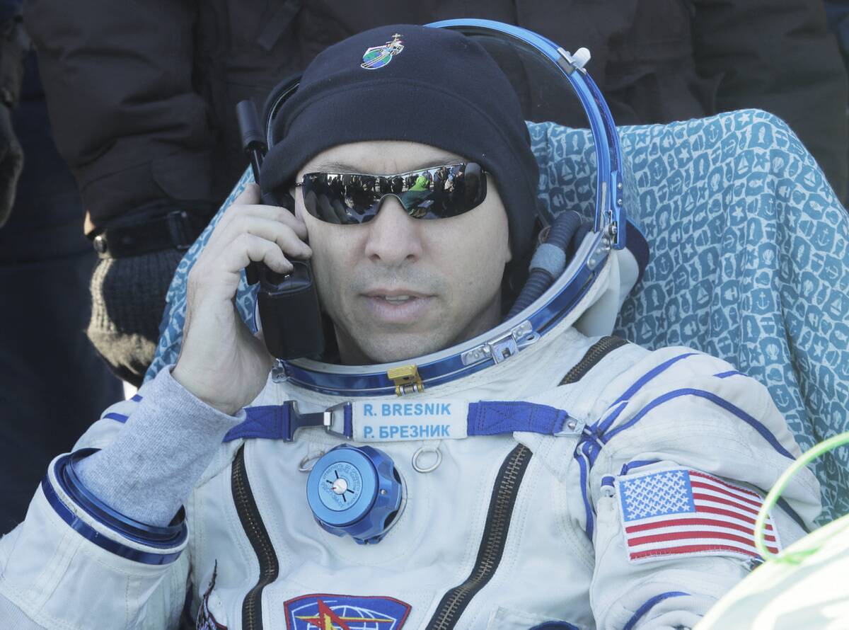 KAZAKHSTAN-RUSSIA-US-ITALY-ISS-SPACE-LANDING