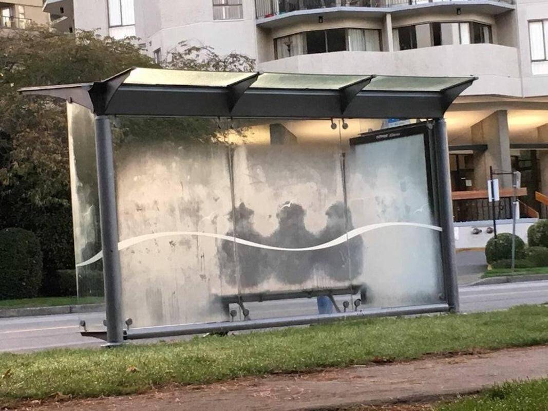 floating-bus-stop-people-88410