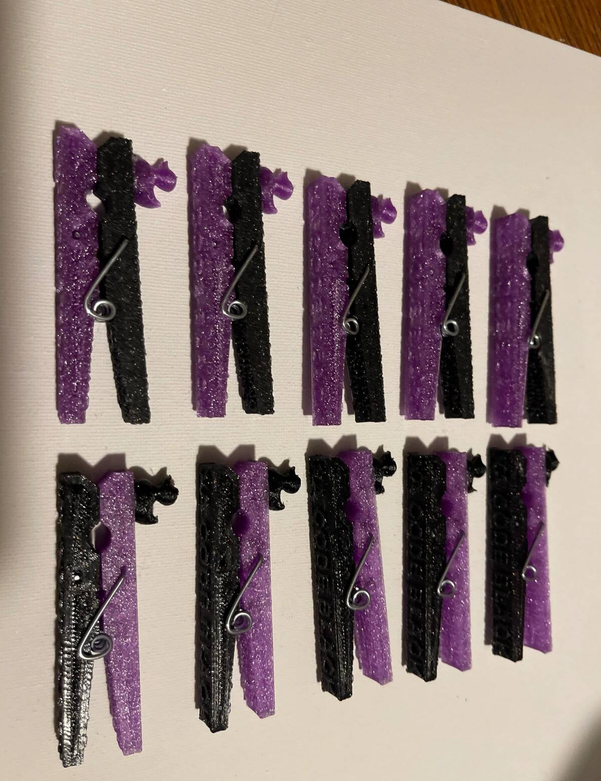 clothes clips