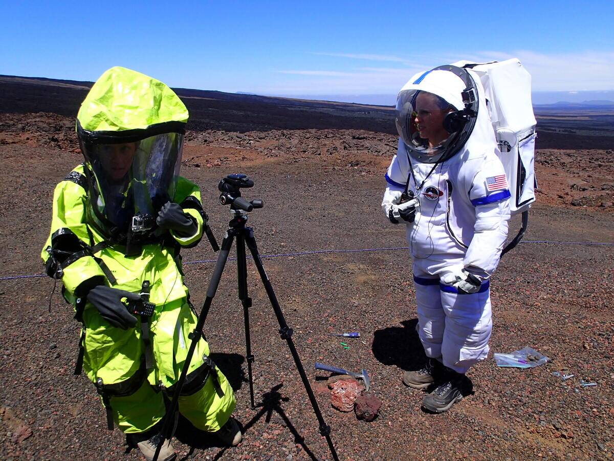 HI_SEAS_Analogue_suit_test