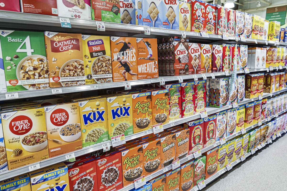 Miami Beach, Florida, Publix grocery store supermarket, breakfast cereal boxes, General Mills, Kix, Wheaties, Fiber One, Chex