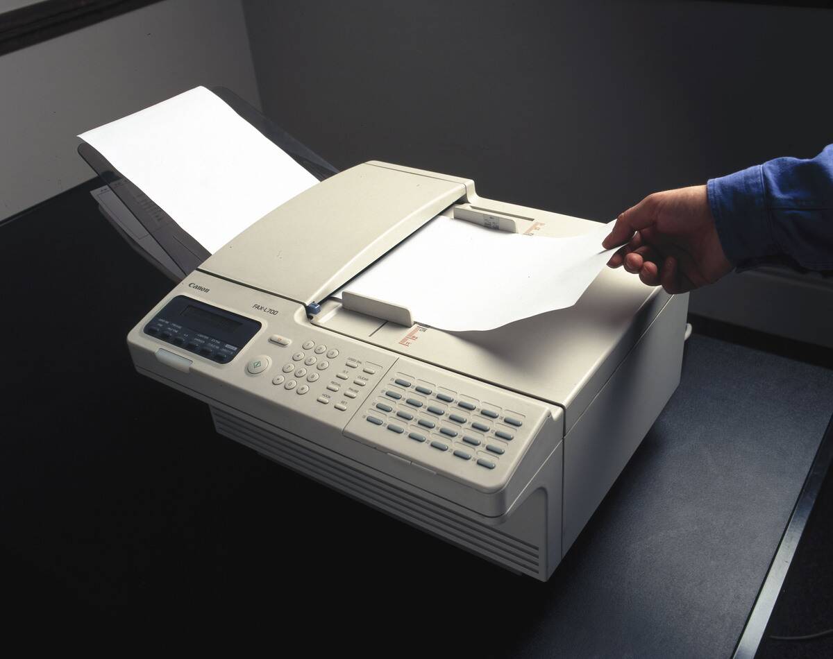 Canon �Fax L-700� fax machine, 1997.