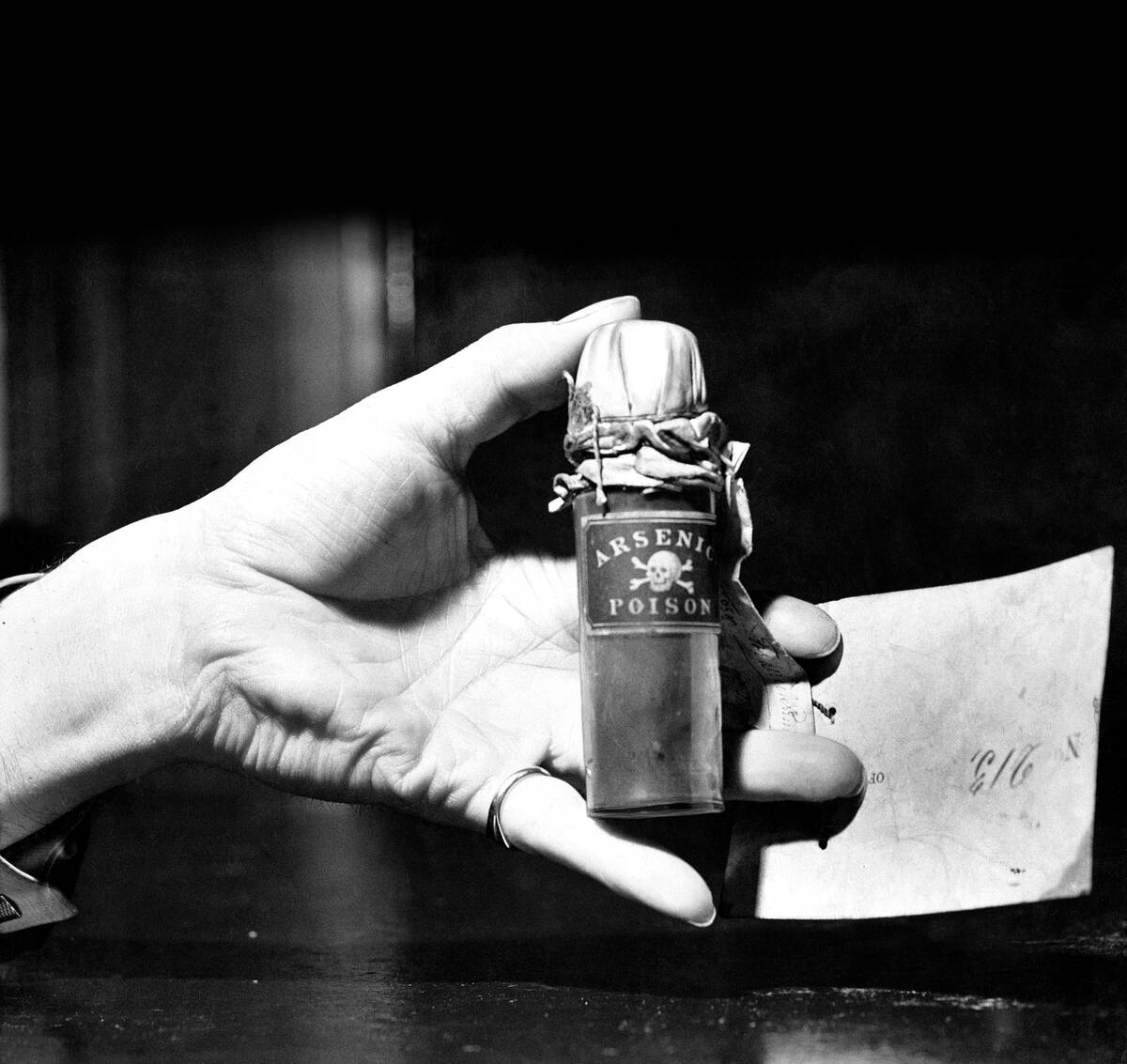 Crime murder Madeleine Smith arsenic bottle