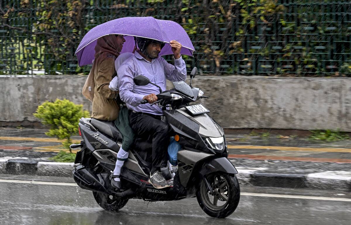 INDIA-KASHMIR-WEATHER-RAIN