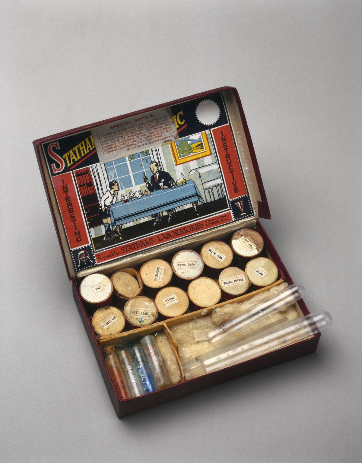 Stathams Chemical Magic chemistry set, c 1920-1940.