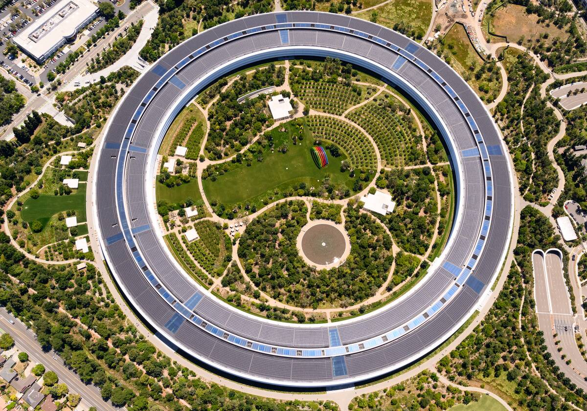 TOPSHOT-US-CUPERTINO-AERIAL-APPLE