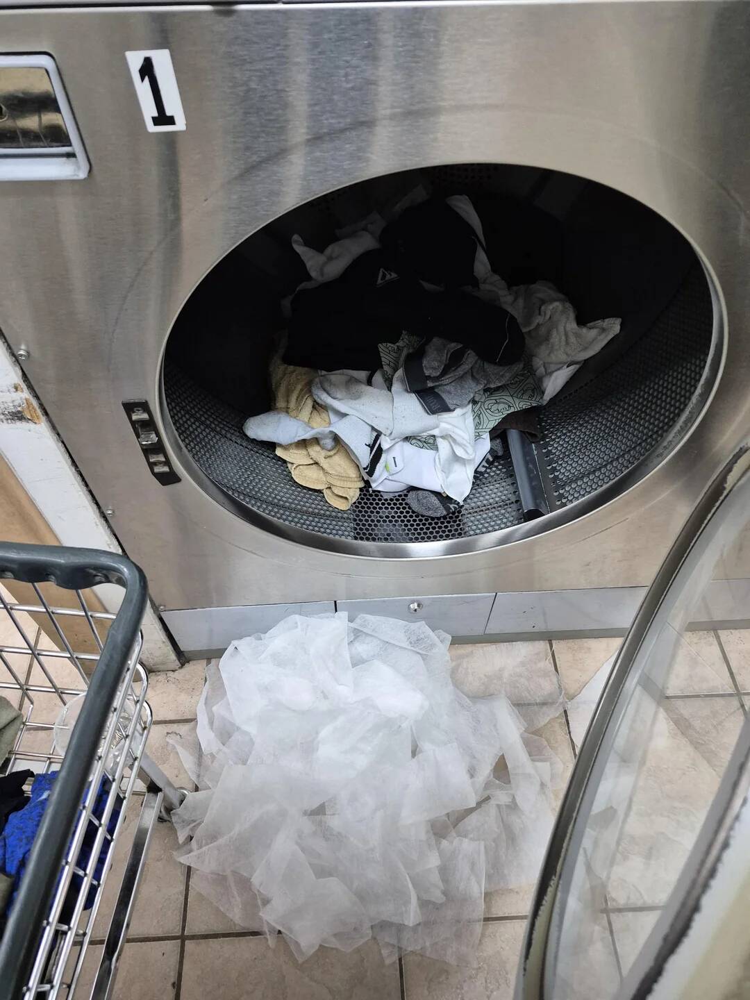 washed-a-whole-unopened-box-of-fabric-softener-sheets-v0-wemeswqoildg1