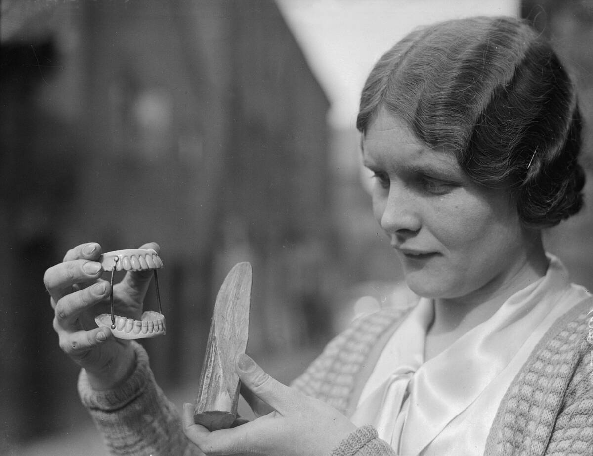 Antique Dentistry
