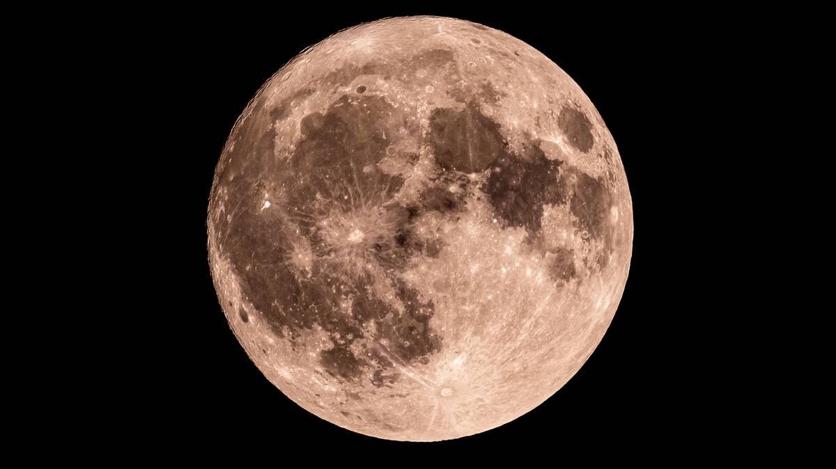 Full Moon in Turkiye's Karaman