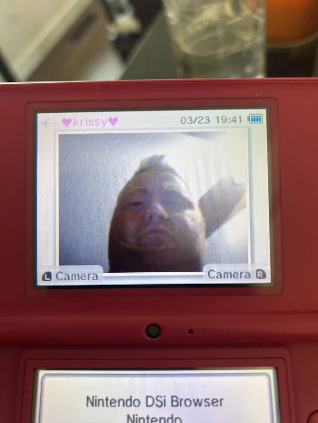 i-bought-a-used-dsi-and-was-met-with-this-v0-dg7wj0axf89e1