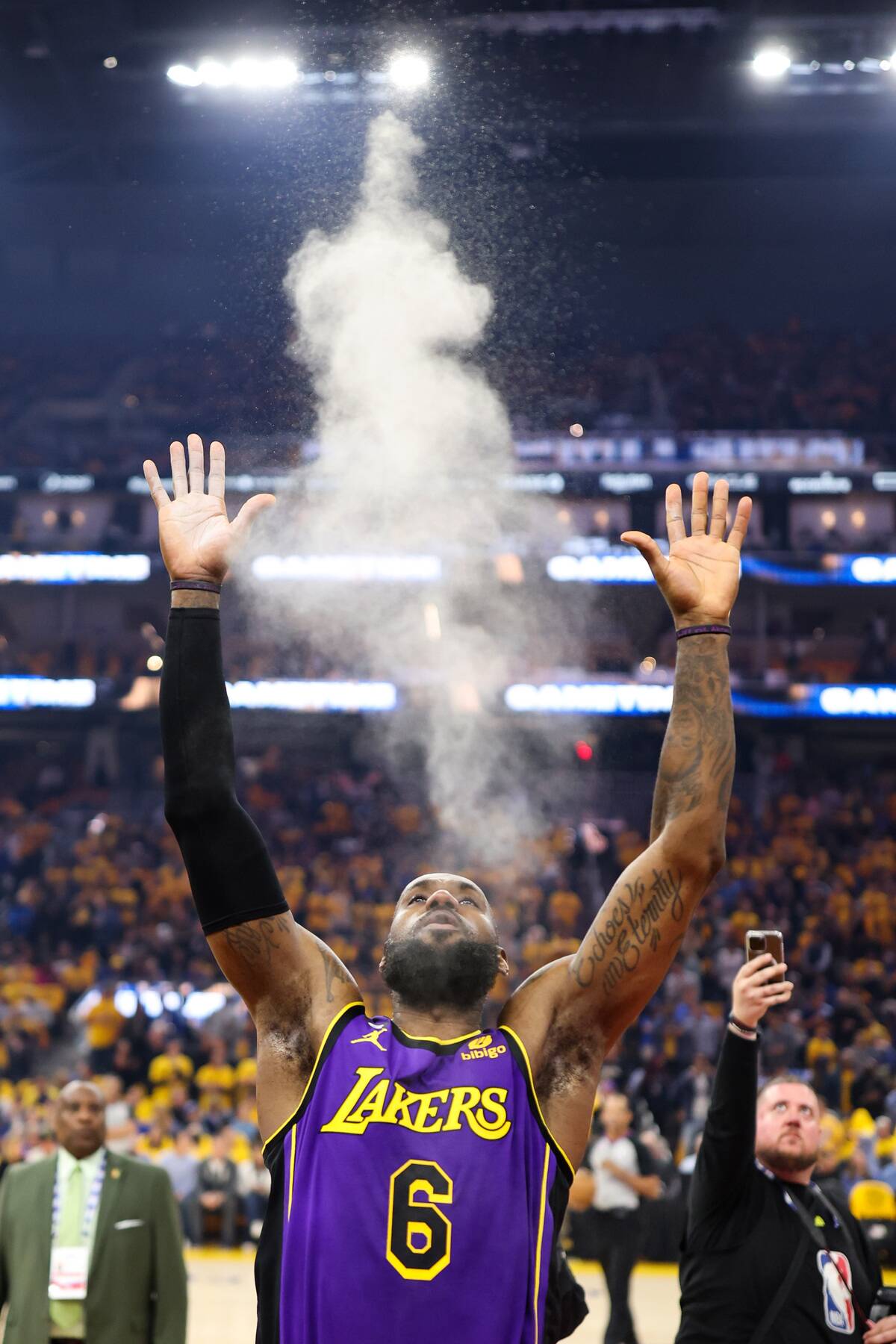 Los Angeles Lakers v Golden State Warriors - Game Two