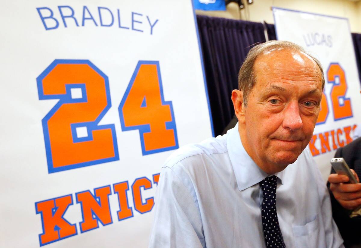 Milwaukee Bucks v New York Knicks