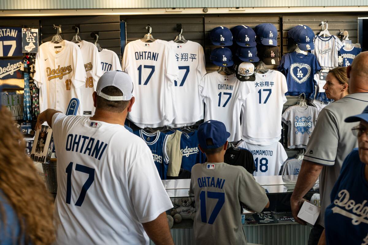 Shohei Ohtani takes the pitchers mound for the first time as a Dodger
