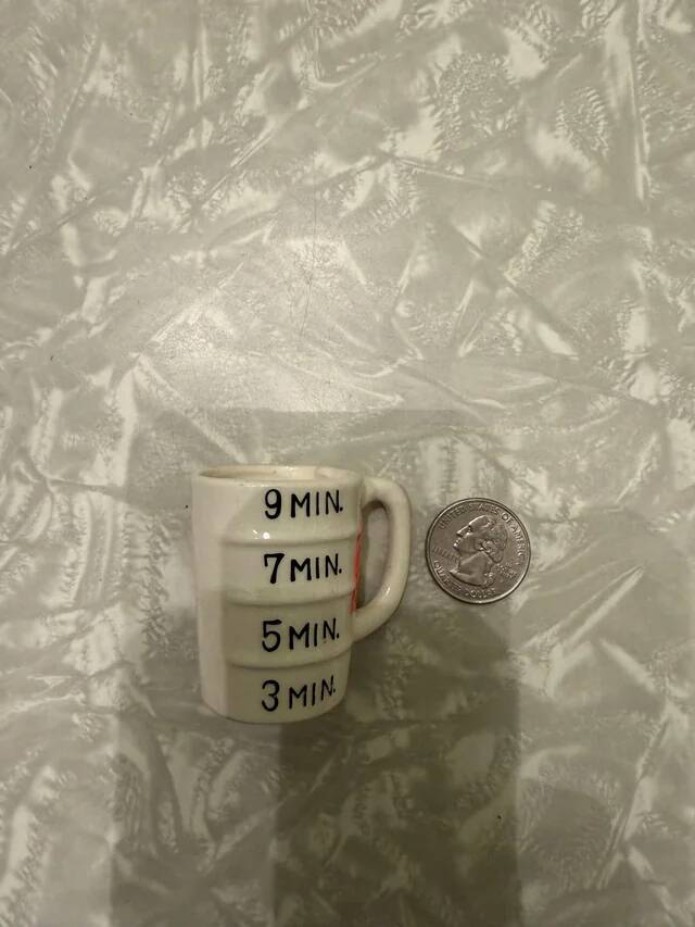 small-mug-like-object-found-at-my-local-thrift-store-v0-acp6aufx9mcg1