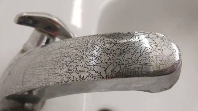 the-corrosion-on-this-faucet-looks-like-a-map-v0-zk5yxg3hfzje1