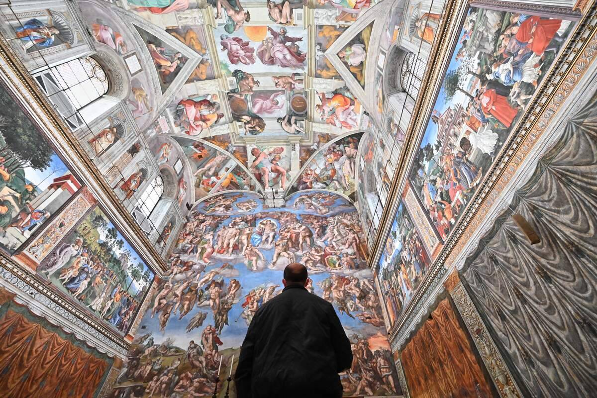 TOPSHOT-VATICAN-HEALTH-VIRUS-MUSEUM-CULTURE-HERITAGE-TOURISM