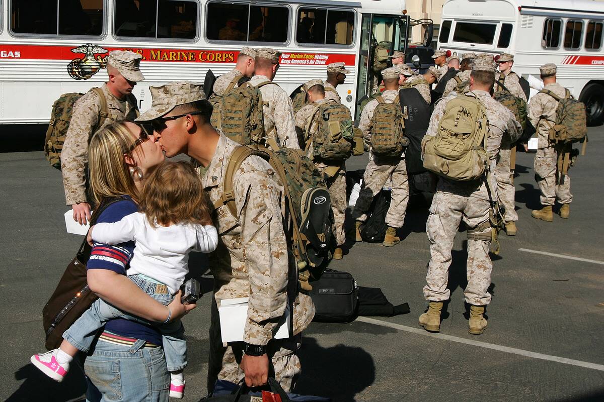 1st Air Naval Gunfire Liaison Company (ANGLICO) Deploys To Iraq