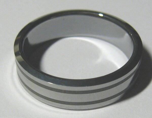 Tungsten_ring-cropbright