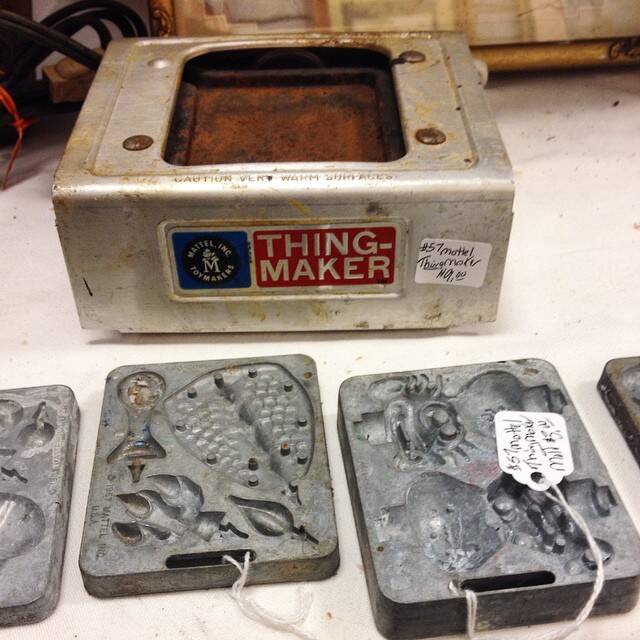 Vintage_Mattel_Thingmaker_Creepy_Crawlers_toy_with_aluminum_molds_(16228310124)