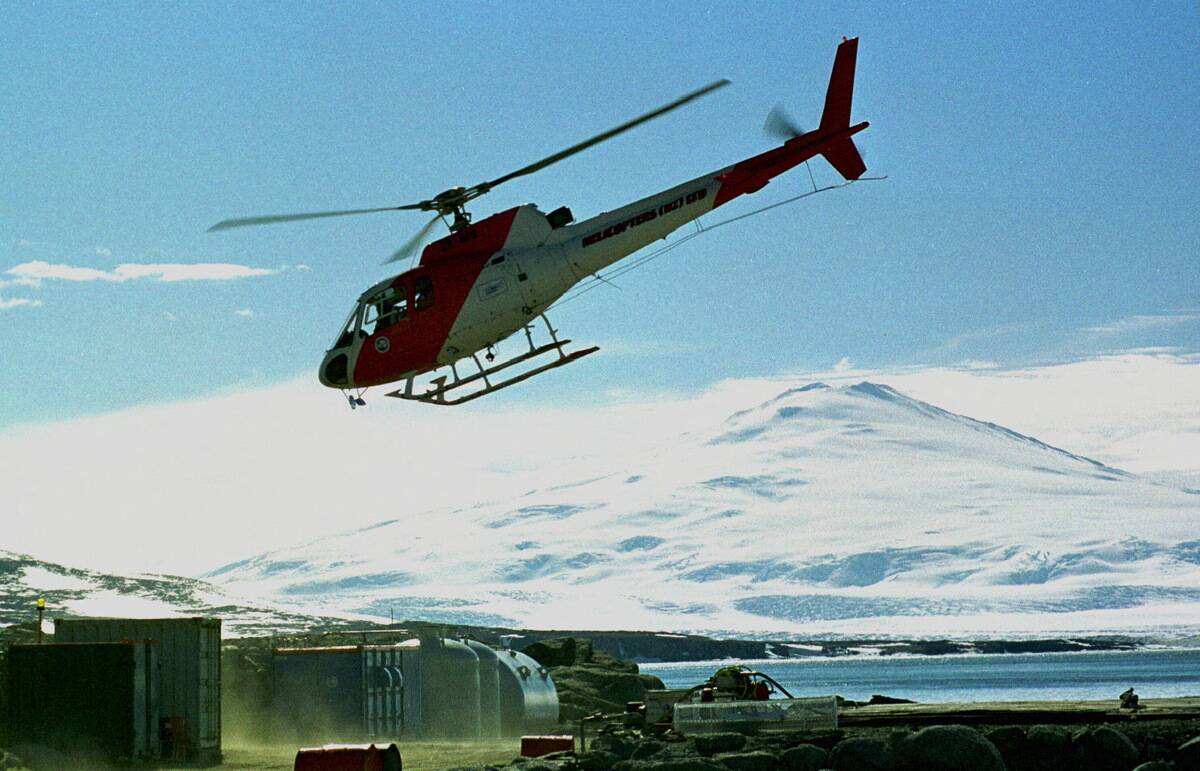 ANTARCTICA-ITALY-HELICOPTER
