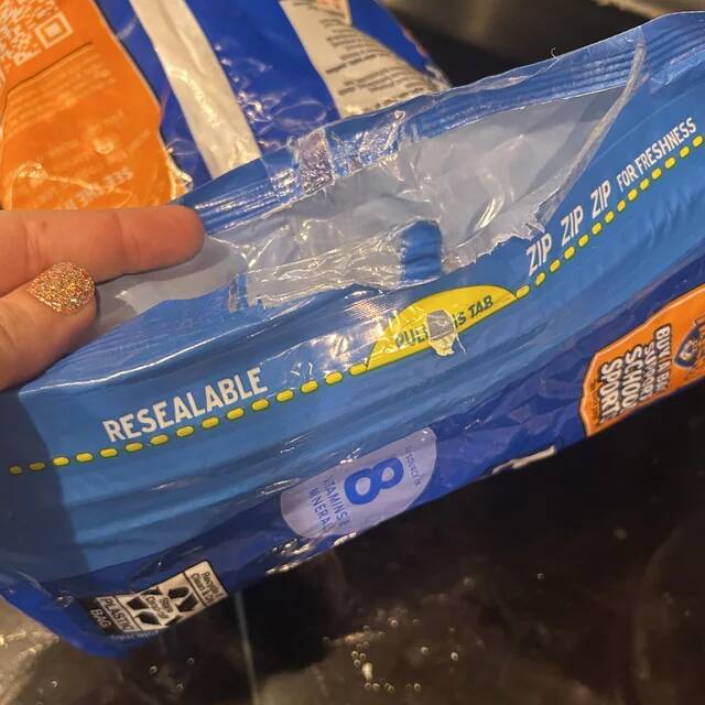how-my-husband-opened-the-cereal-bag-v0-3ut1ued6d82g1